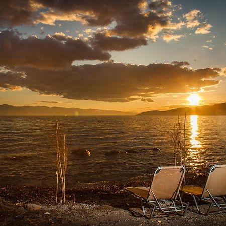 Villa Karnagio Seafront Káto Lekhónia Esterno foto