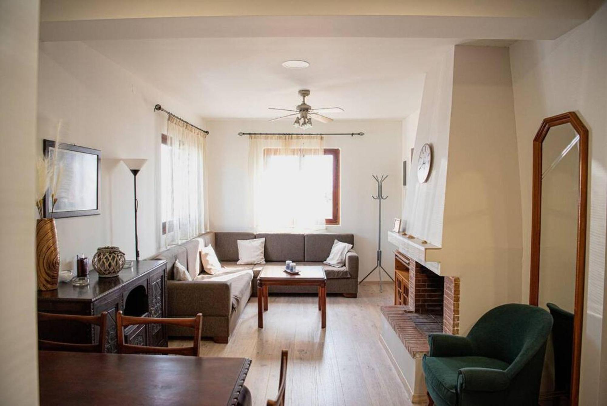 Villa Karnagio Seafront Káto Lekhónia Esterno foto